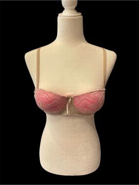 Bra padded push-up removable straps, tan lace with hot pink cups 32B lingerie